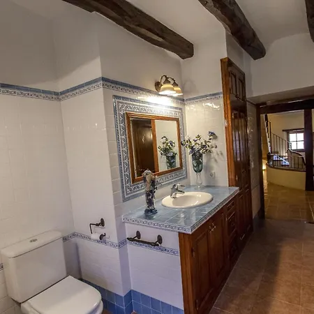 Catalunya Casas Timeless Elegance Near Barcelona, 14 Min To * Santa Oliva