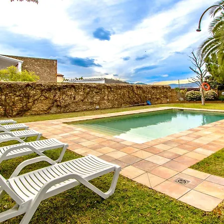 Catalunya Casas Timeless Elegance Near Barcelona, 14 Min To Villa Santa Oliva